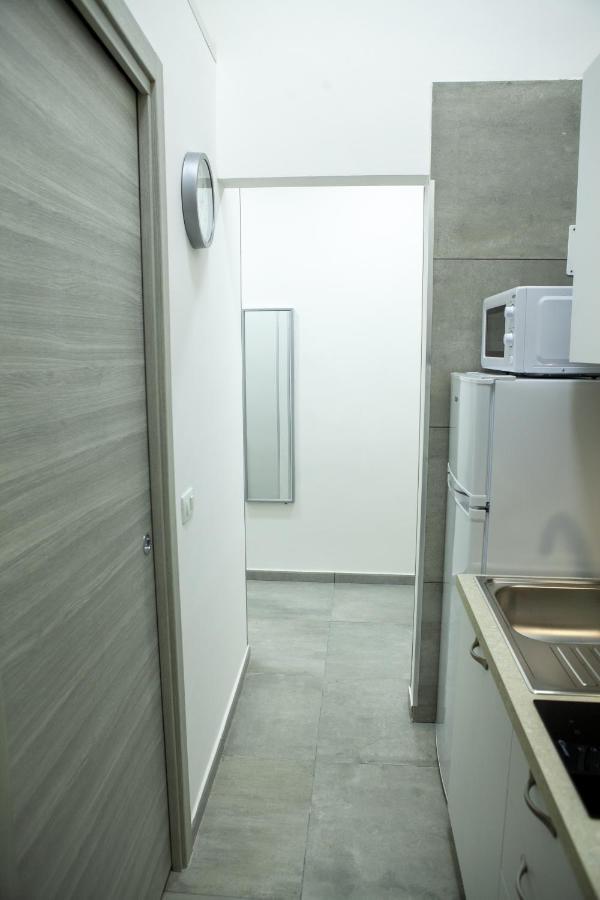 Na' Stanza In Piazza Apartment Naples Luaran gambar
