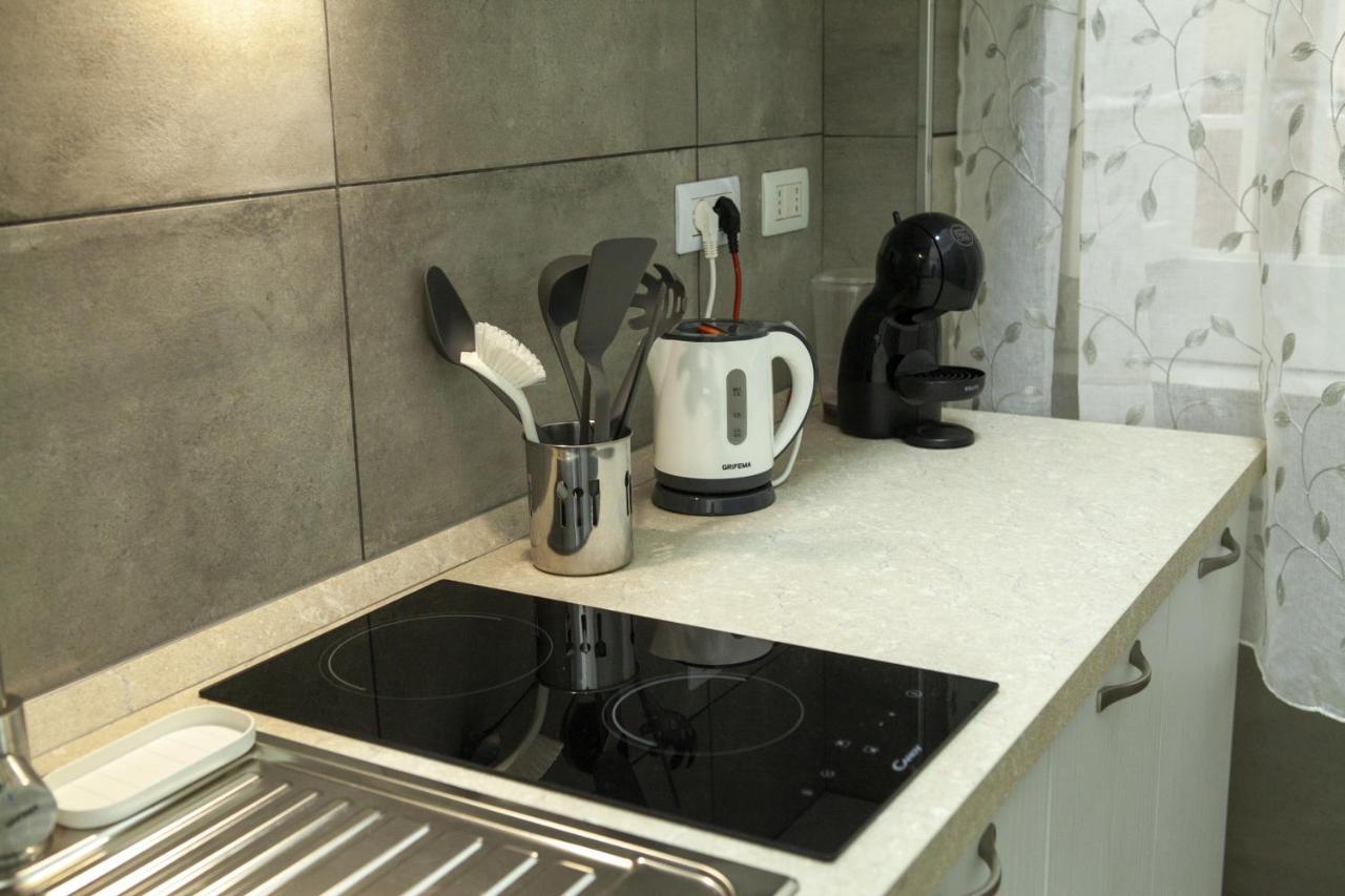 Na' Stanza In Piazza Apartment Naples Luaran gambar