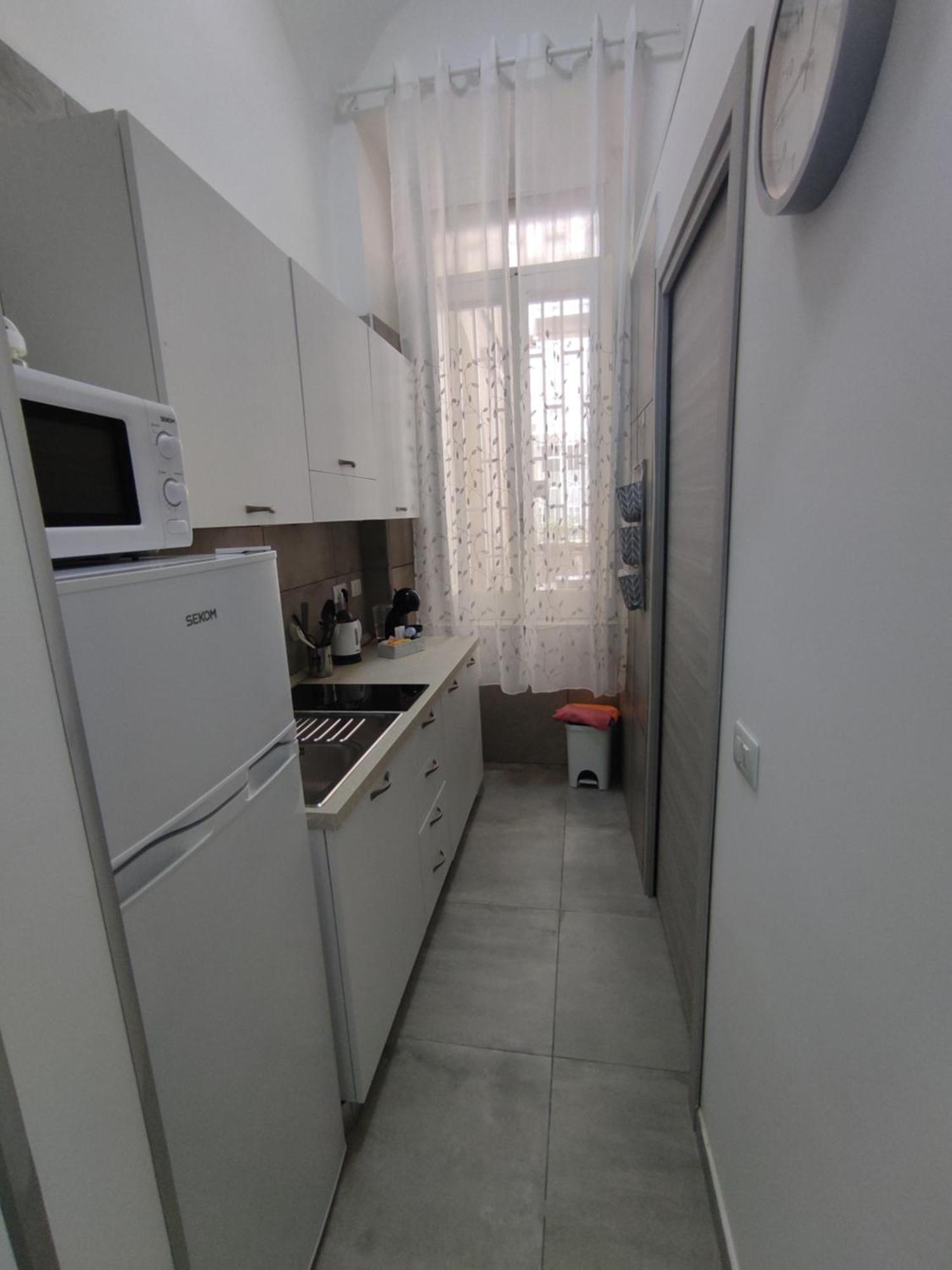 Na' Stanza In Piazza Apartment Naples Luaran gambar
